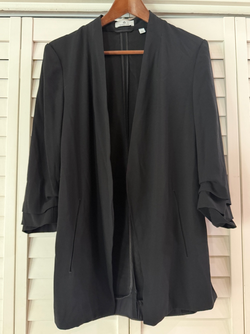Aritzia Babaton New Power Blazer Black - Size 6